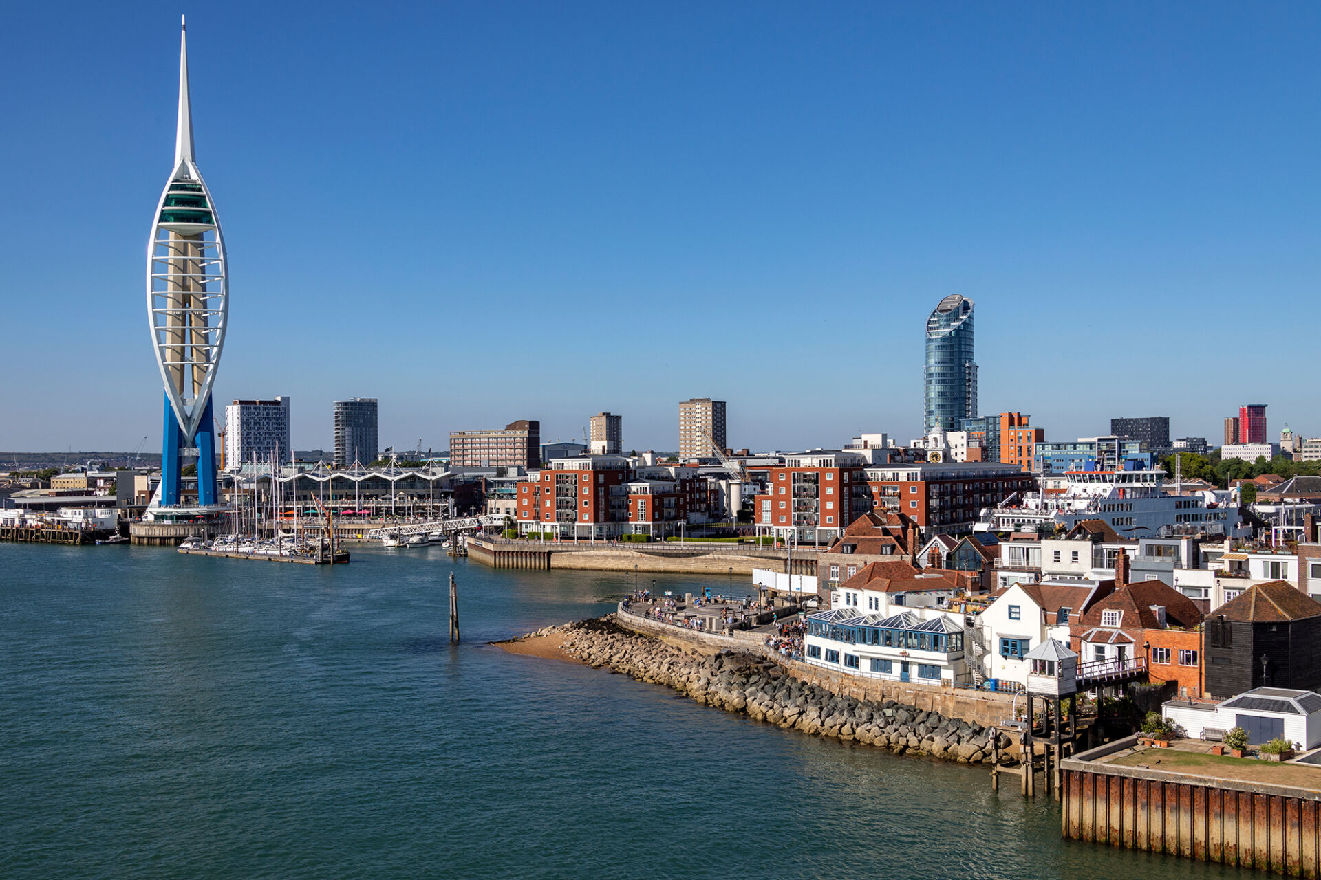 Managed IT Services in Portsmouth – Carrera UK Carrera UK provide managed IT services in Portsmouth. Image shows Portsmouth waterfront